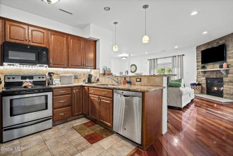 102 Worthington Terrace Wynantskill NY 12198