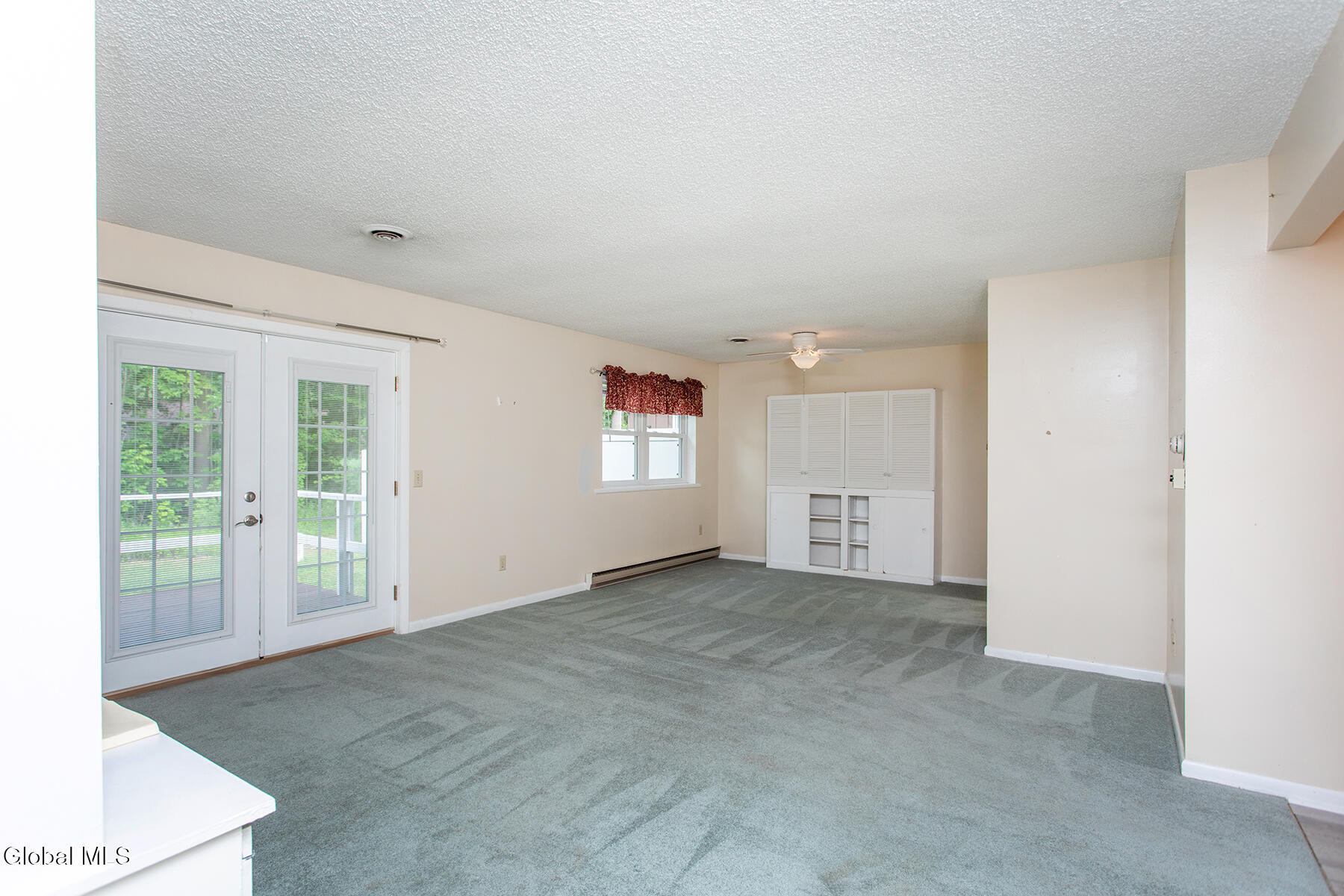 5 Queensway Queensbury NY 12804