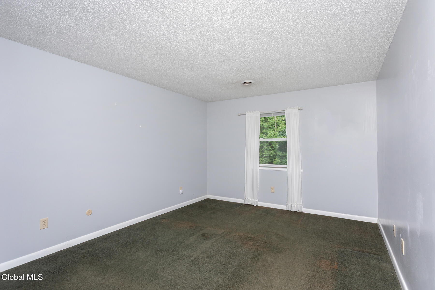 5 Queensway Queensbury NY 12804