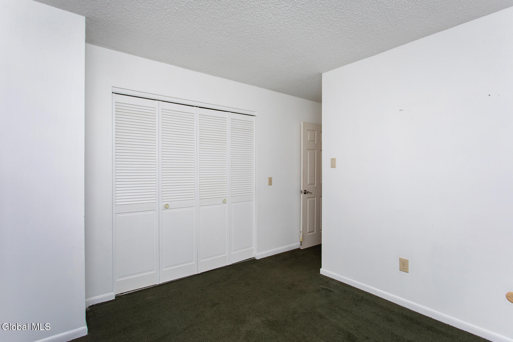 5 Queensway Queensbury NY 12804