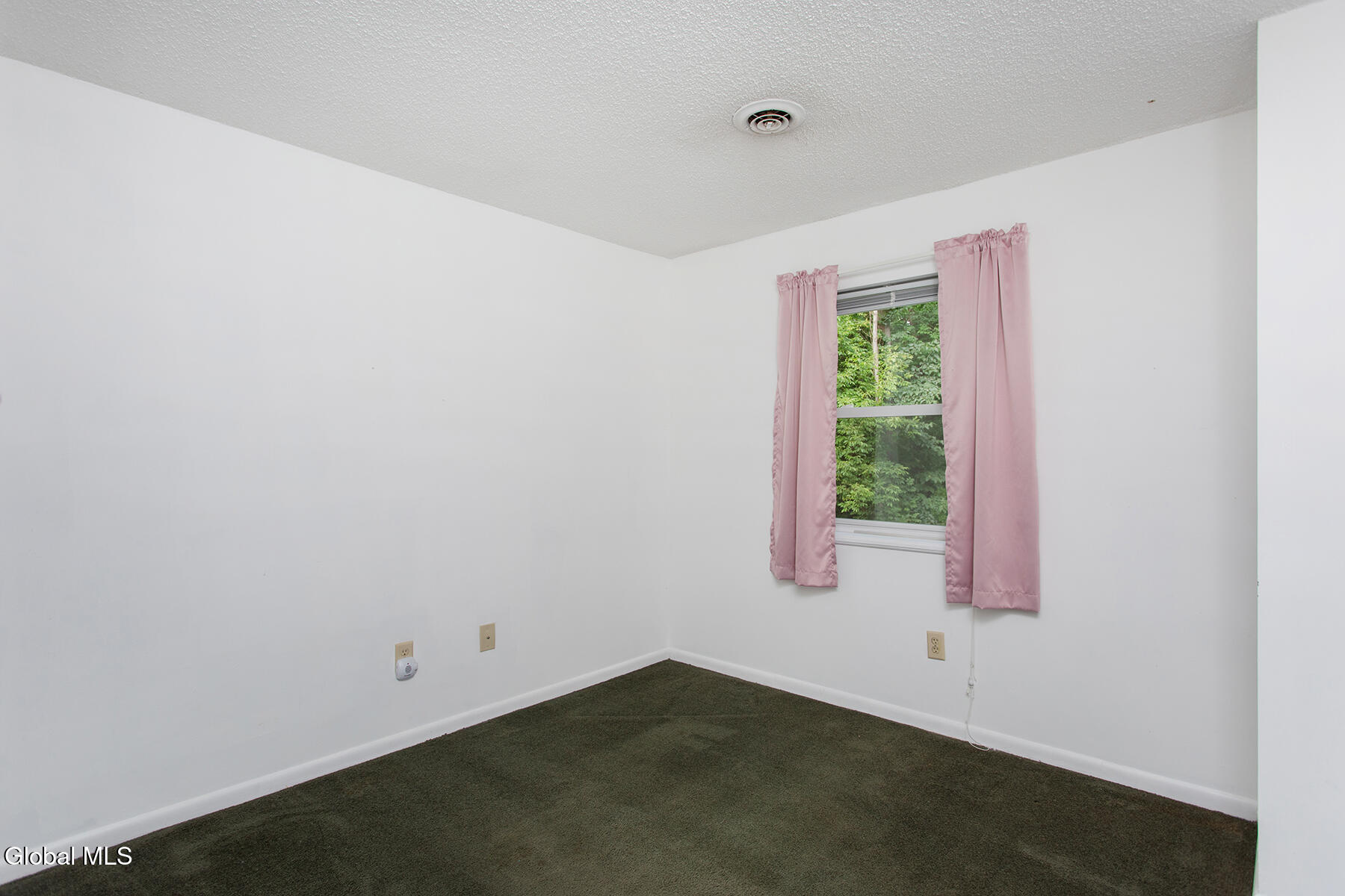 5 Queensway Queensbury NY 12804