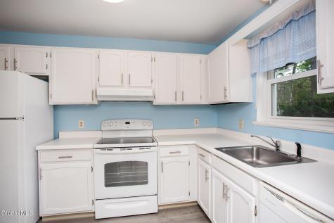 5 Queensway Queensbury NY 12804