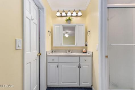 1503 Huntington Court East Greenbush NY 12061