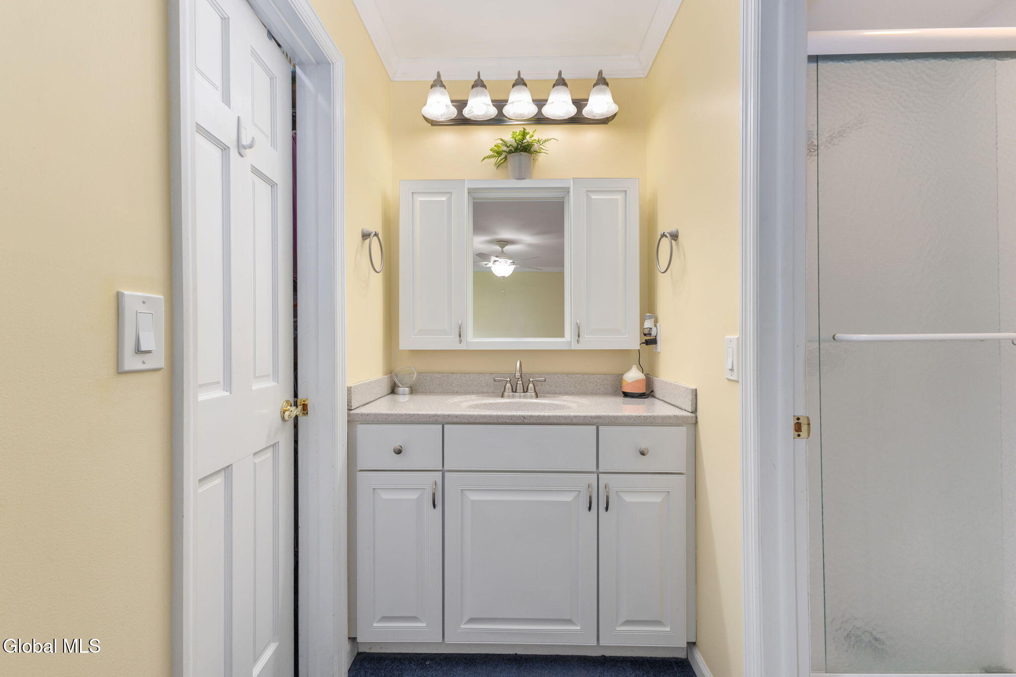 1503 Huntington Court East Greenbush NY 12061