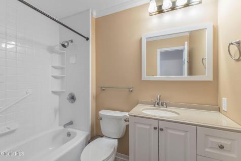 1503 Huntington Court East Greenbush NY 12061
