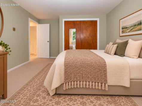 4 Wake Robin Road Malta NY 12020