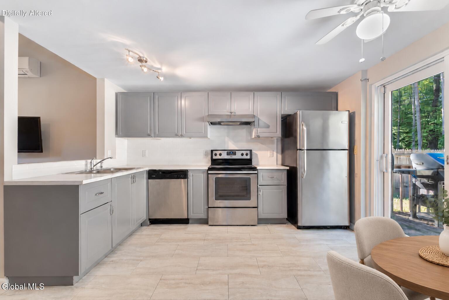 4 Wake Robin Road Malta NY 12020