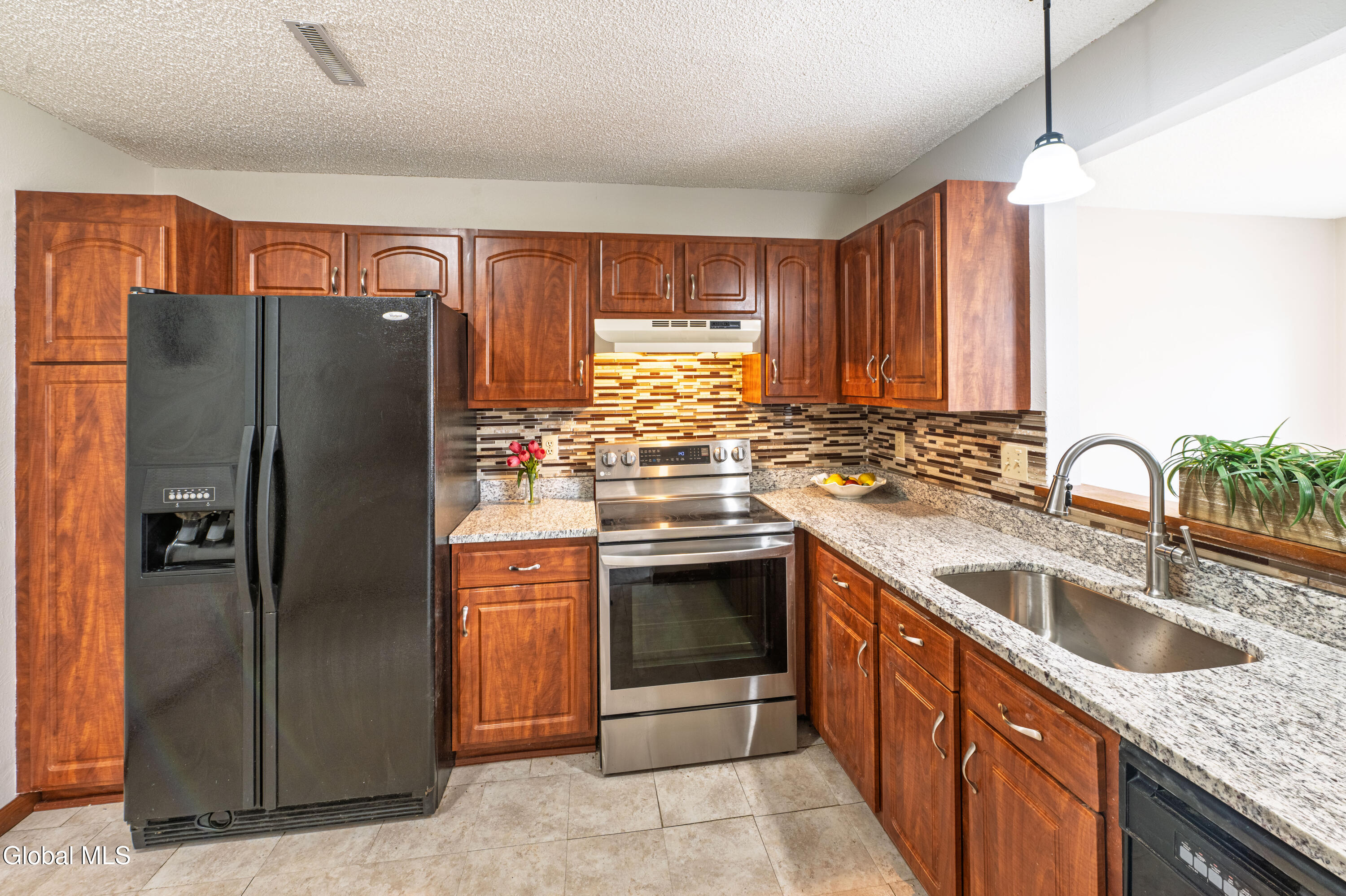 23 Stoney Creek Drive Clifton Park NY 12065