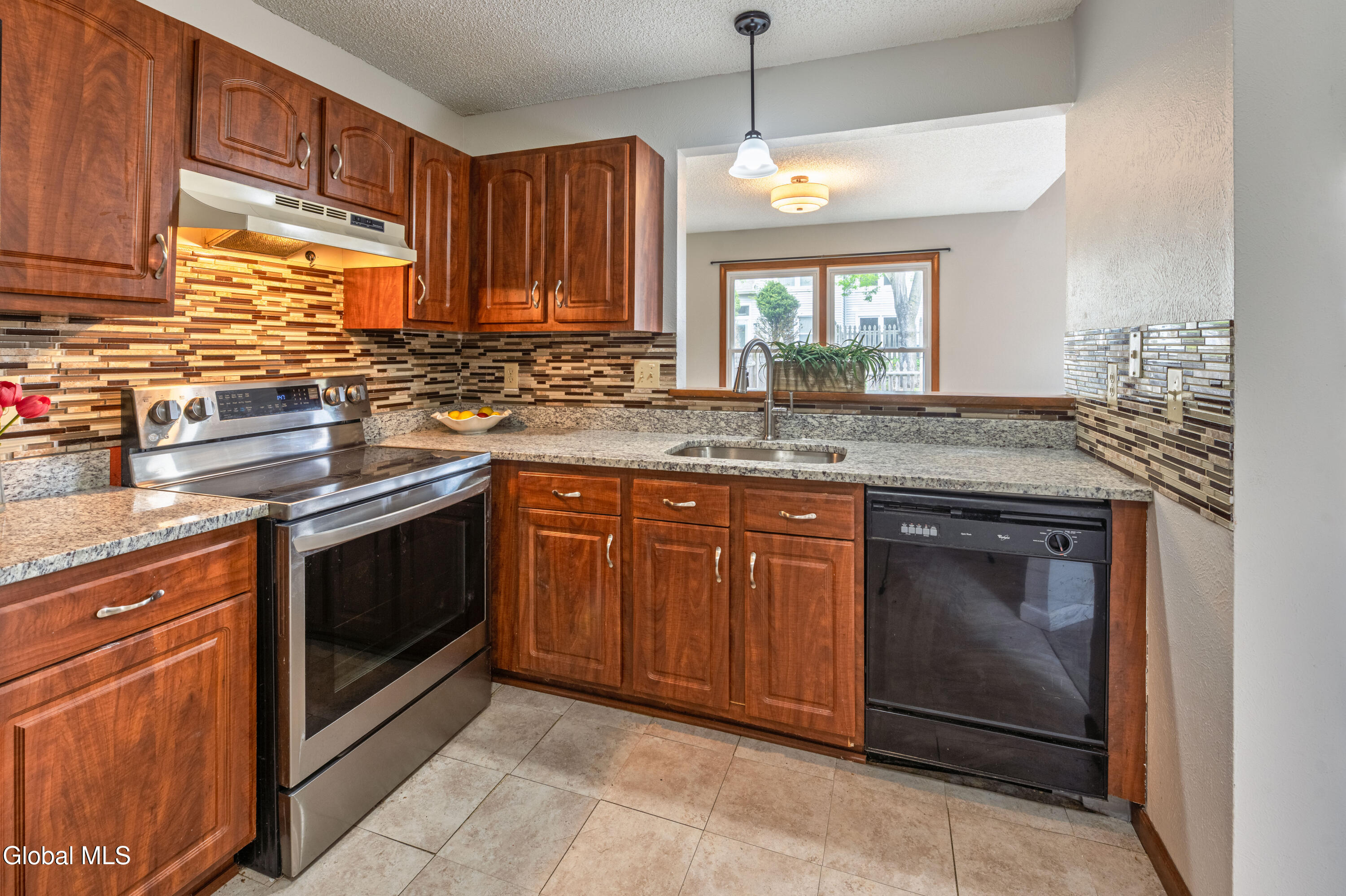 23 Stoney Creek Drive Clifton Park NY 12065