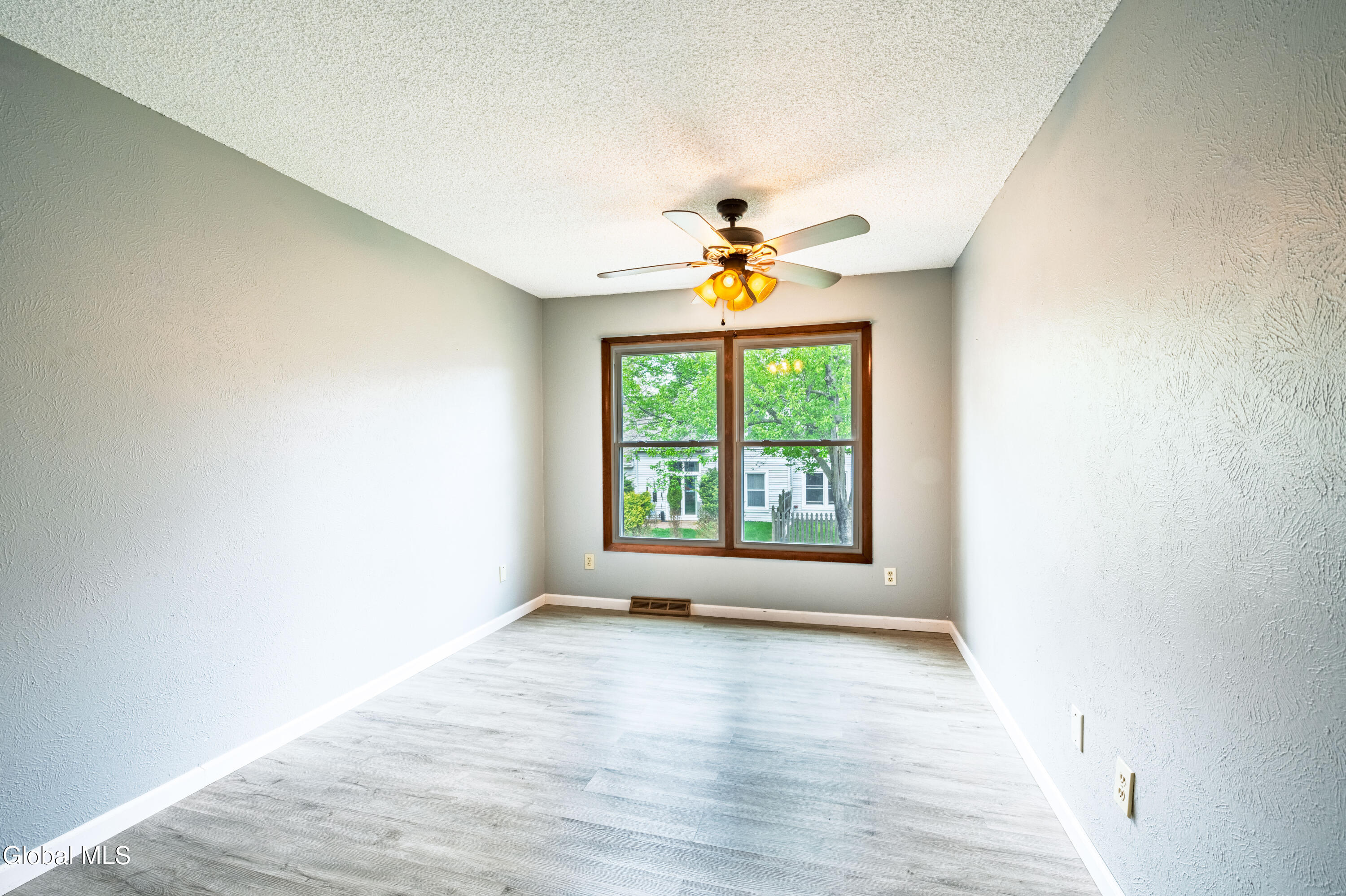 23 Stoney Creek Drive Clifton Park NY 12065
