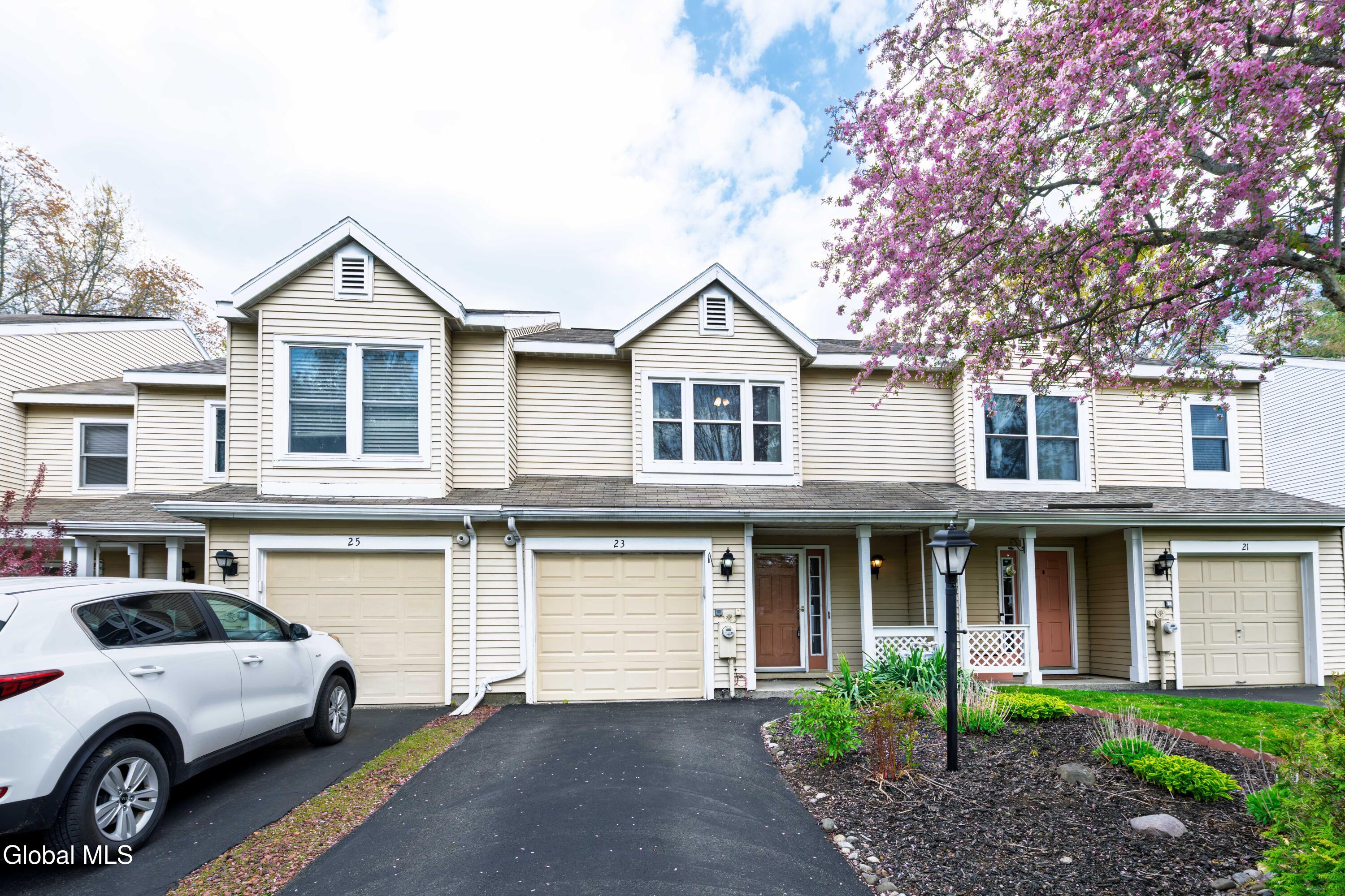 23 Stoney Creek Drive Clifton Park NY 12065