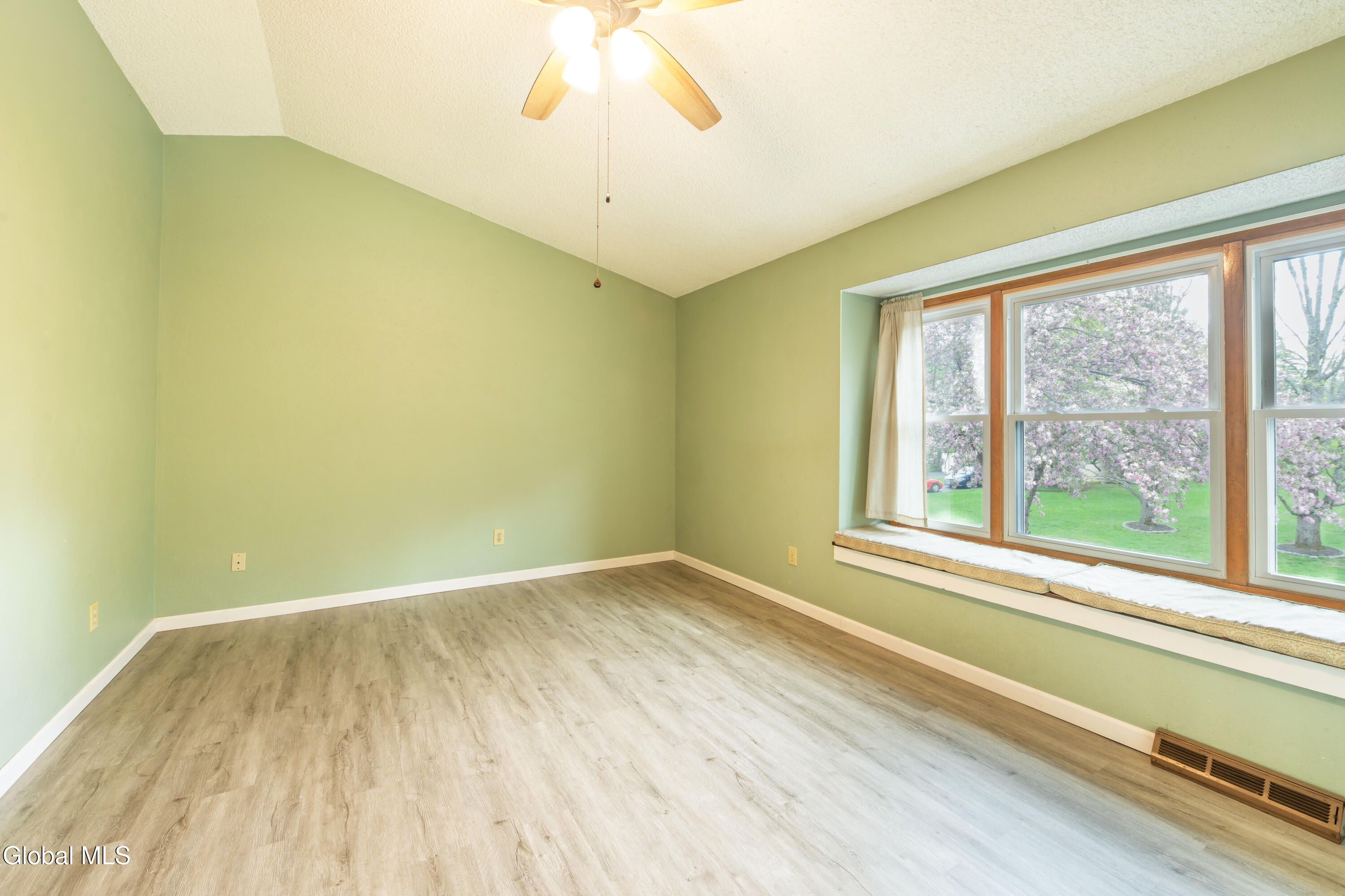 23 Stoney Creek Drive Clifton Park NY 12065