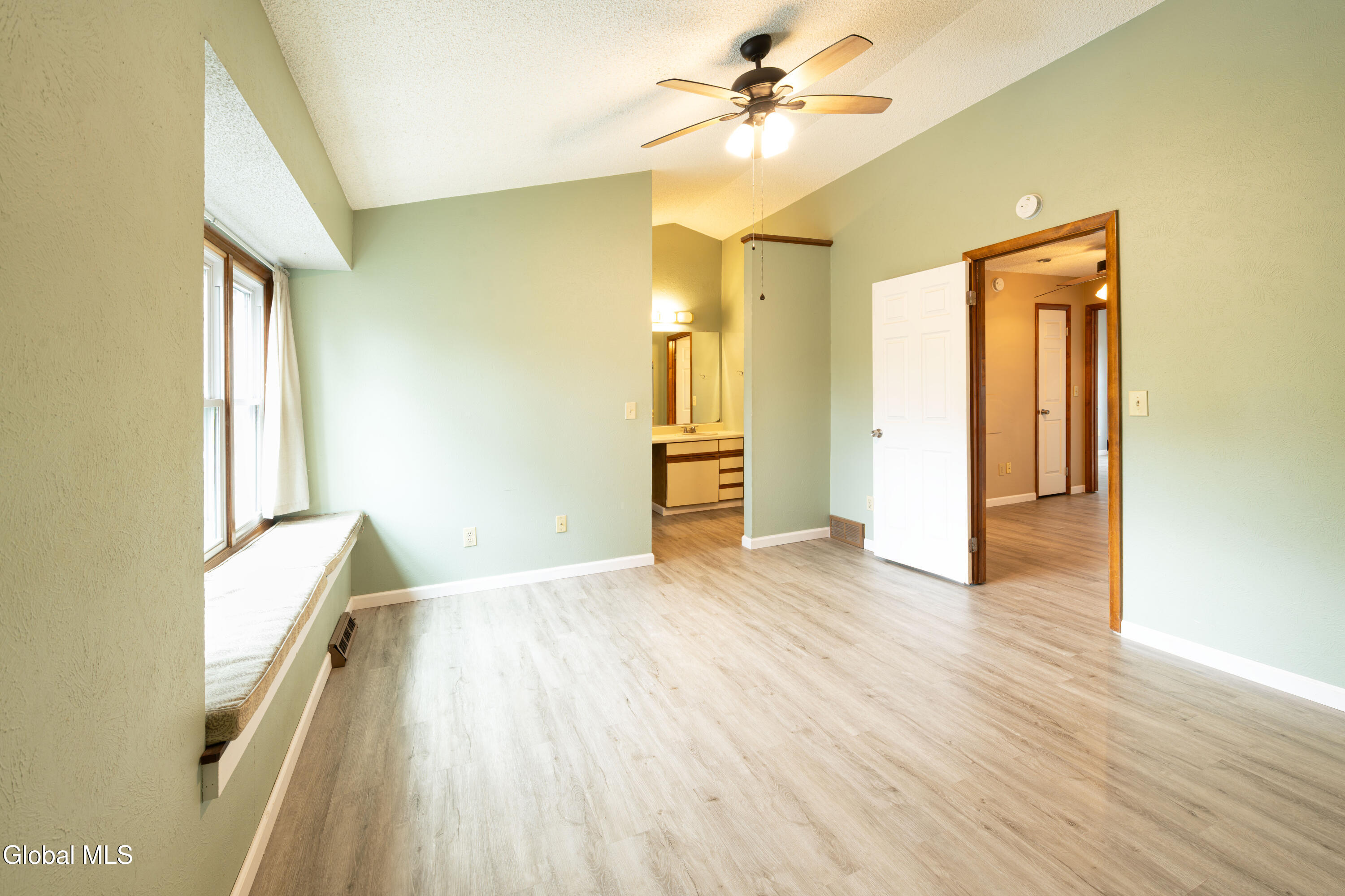 23 Stoney Creek Drive Clifton Park NY 12065