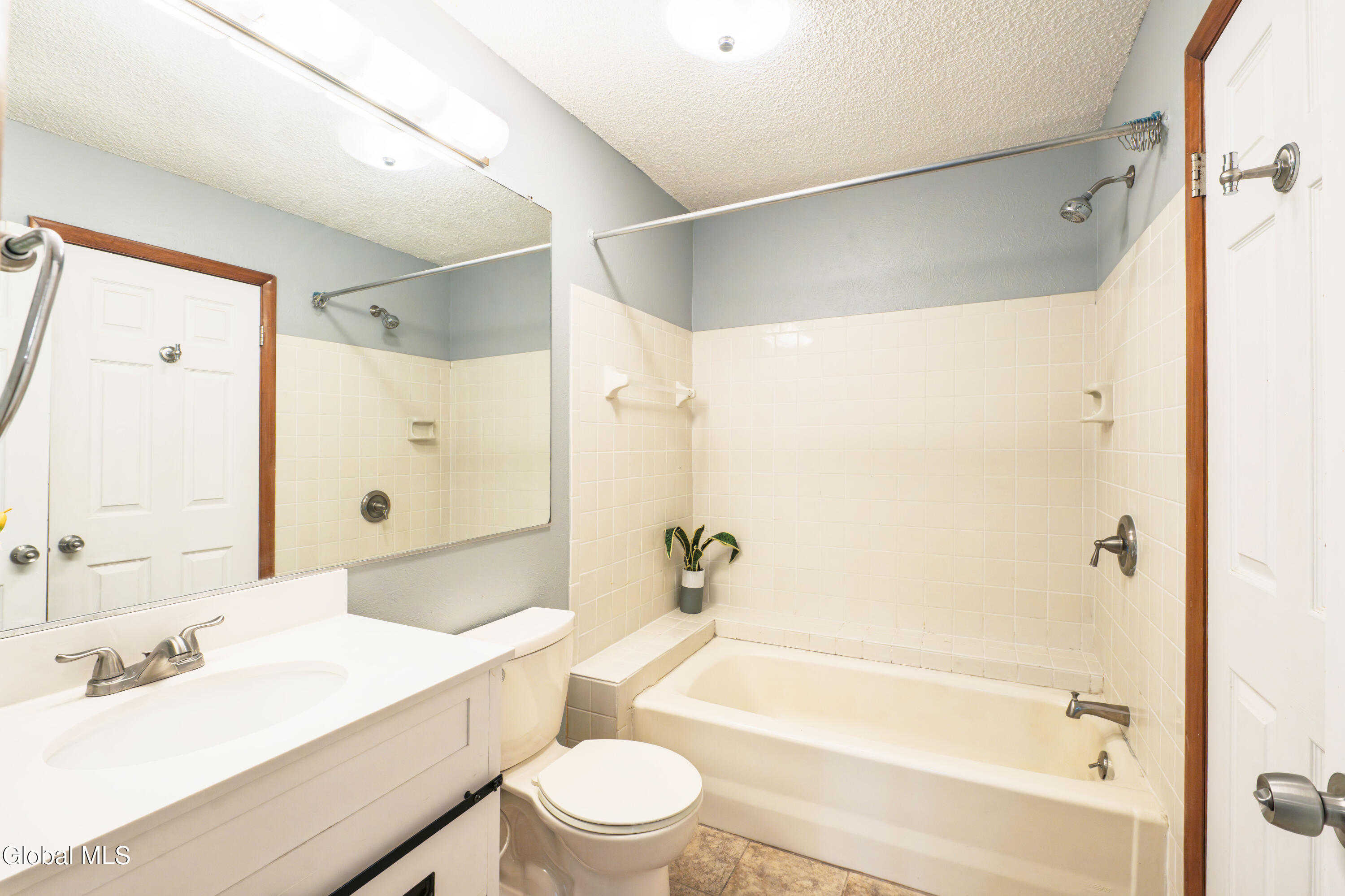 23 Stoney Creek Drive Clifton Park NY 12065