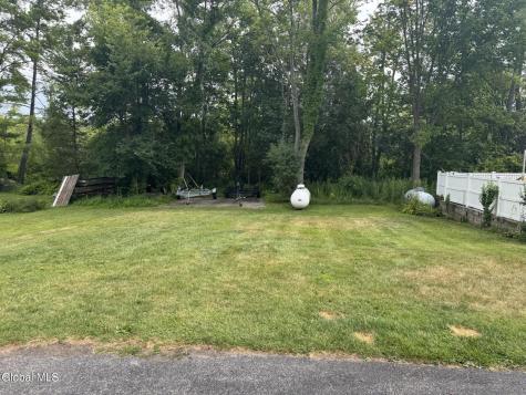 1381 Nys Rt 9p Saratoga Springs NY 12866