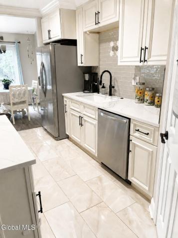 20 Stirrup Drive East Greenbush NY 12061