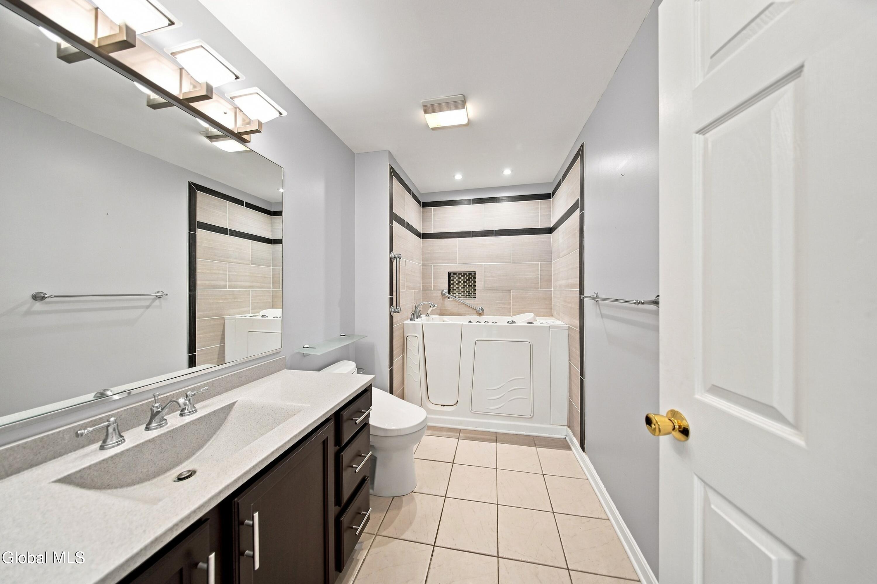 115 Harvard Road Latham NY 12189