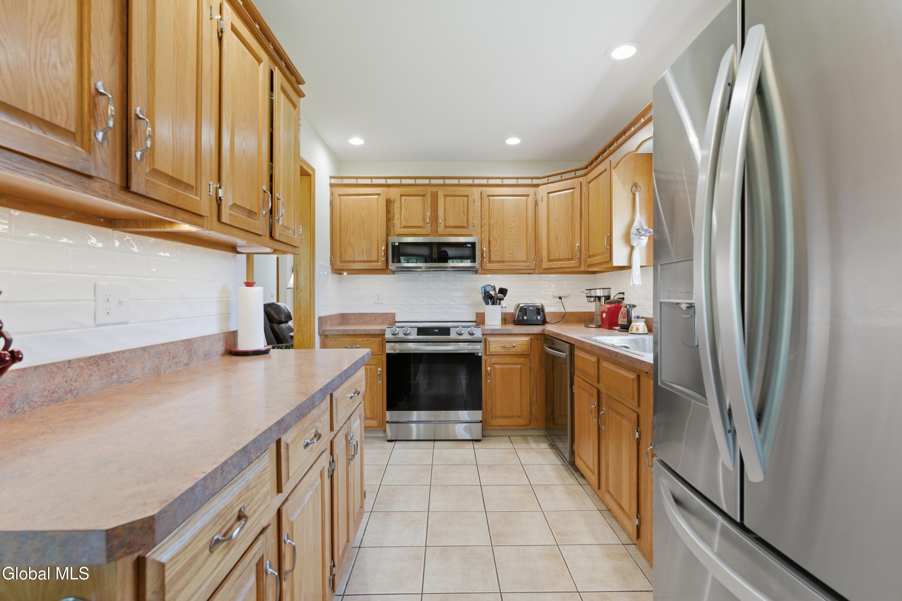38 Dorlon Drive Queensbury NY 12804