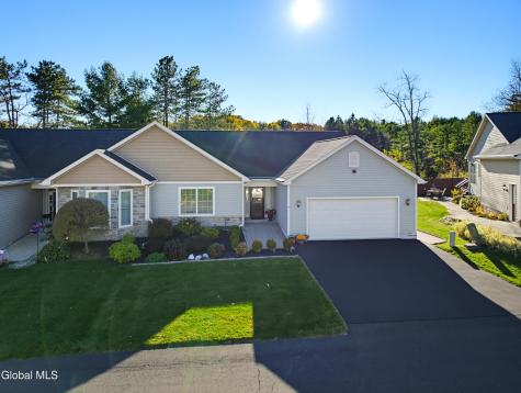 14 Pebble Court Slingerlands NY 12159