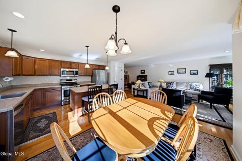 14 Pebble Court Slingerlands NY 12159