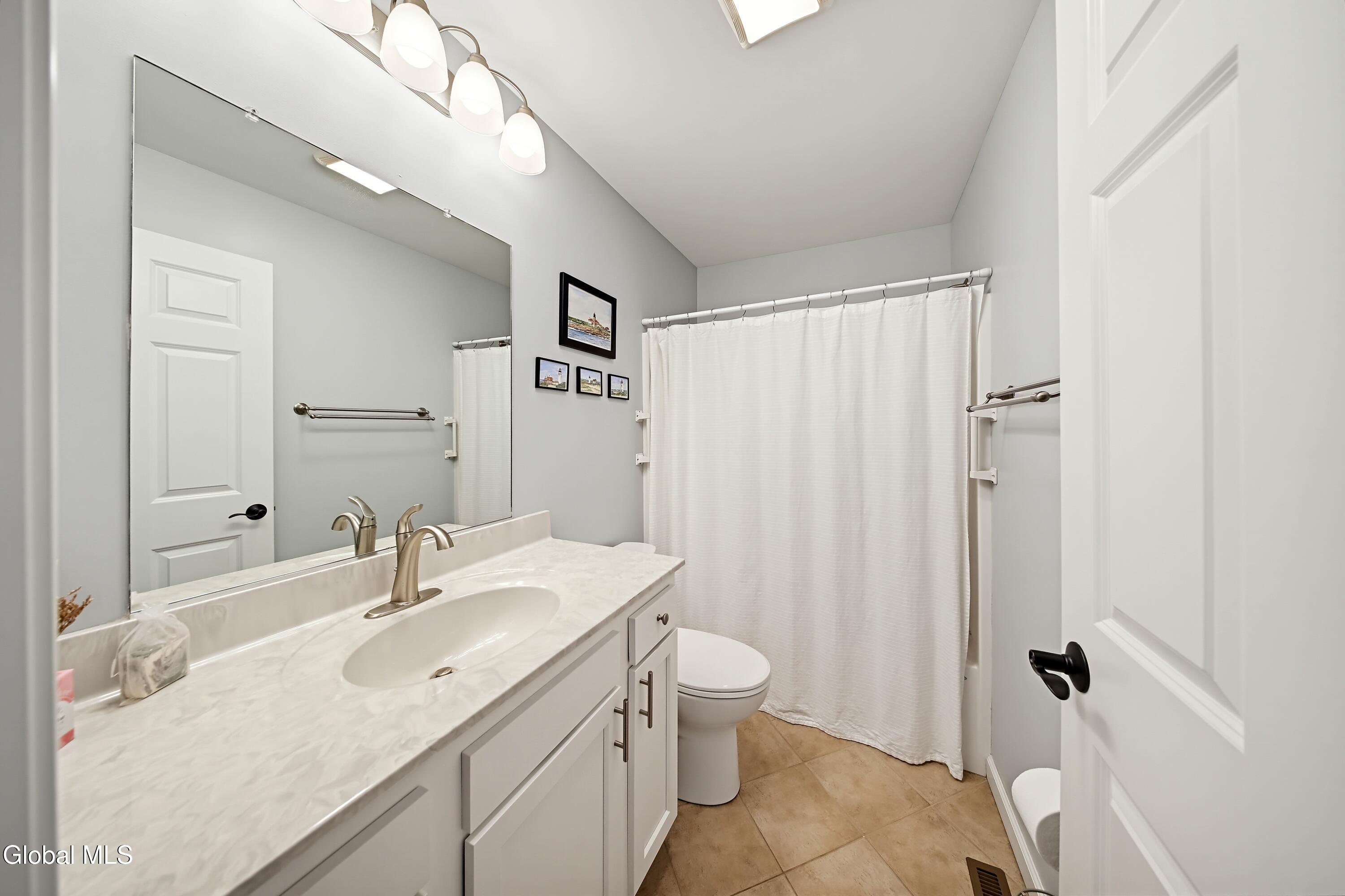 14 Pebble Court Slingerlands NY 12159