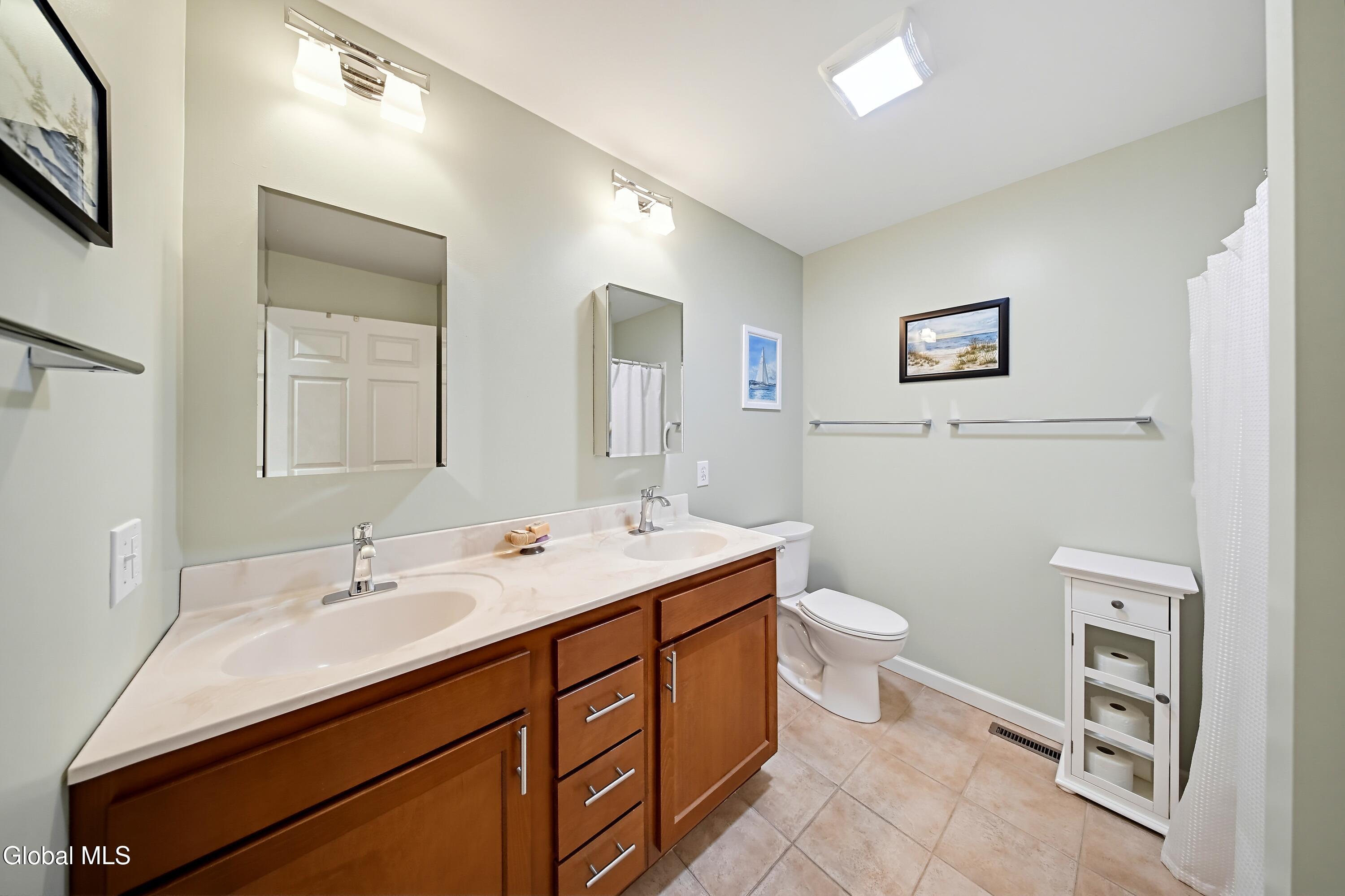 14 Pebble Court Slingerlands NY 12159
