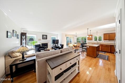 14 Pebble Court Slingerlands NY 12159