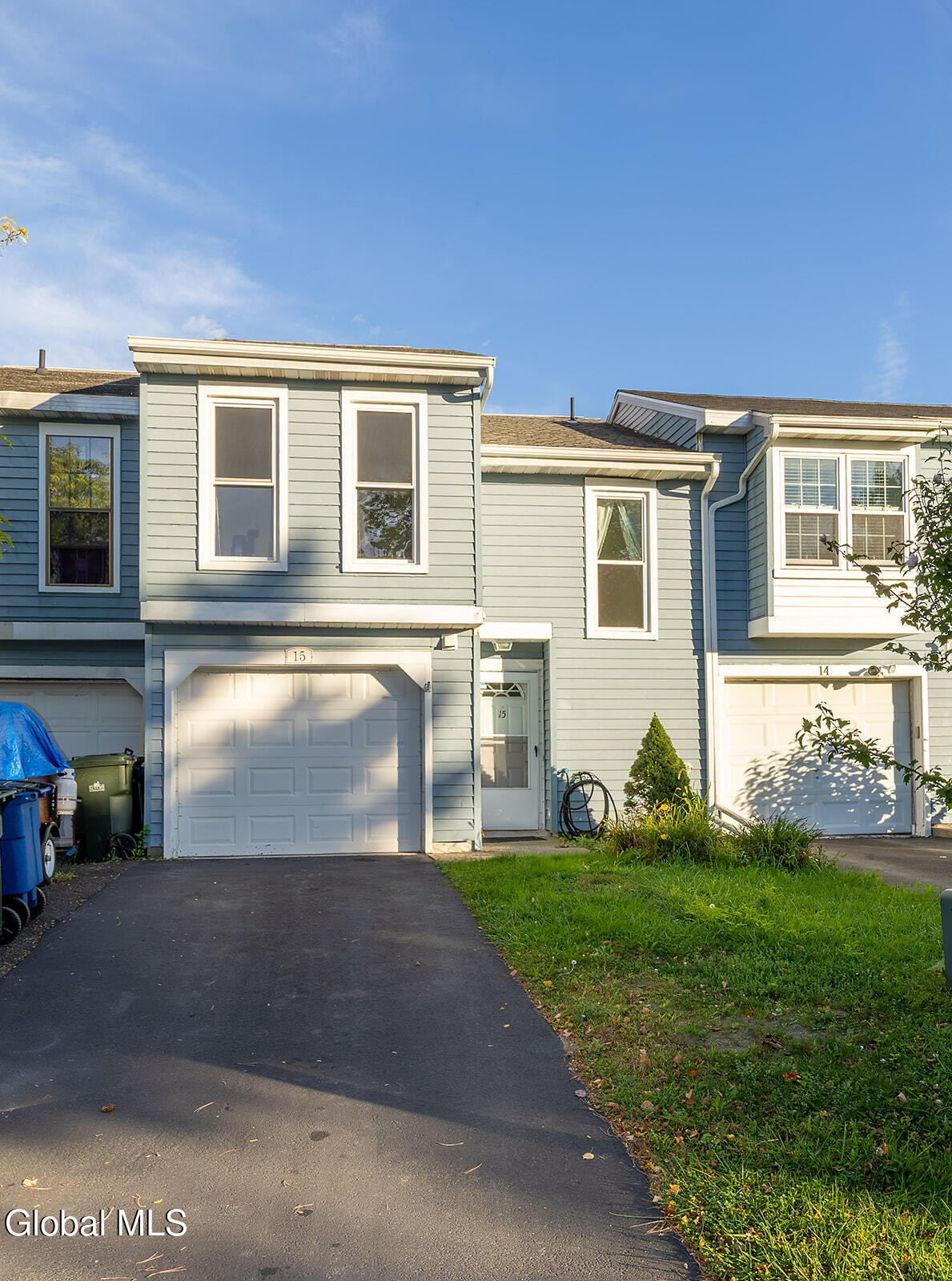 15 Fox Hollow Square Cohoes NY 12047