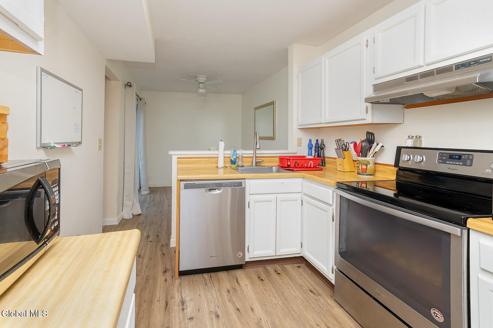 15 Fox Hollow Square Cohoes NY 12047