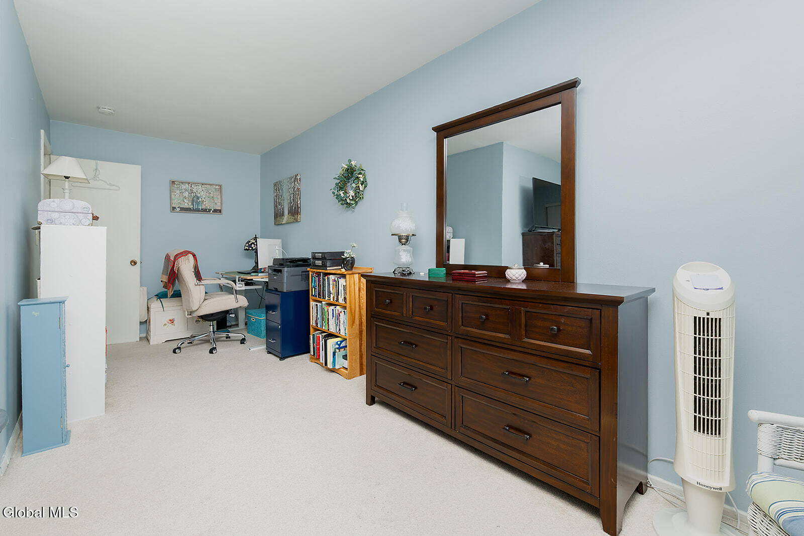 15 Fox Hollow Square Cohoes NY 12047