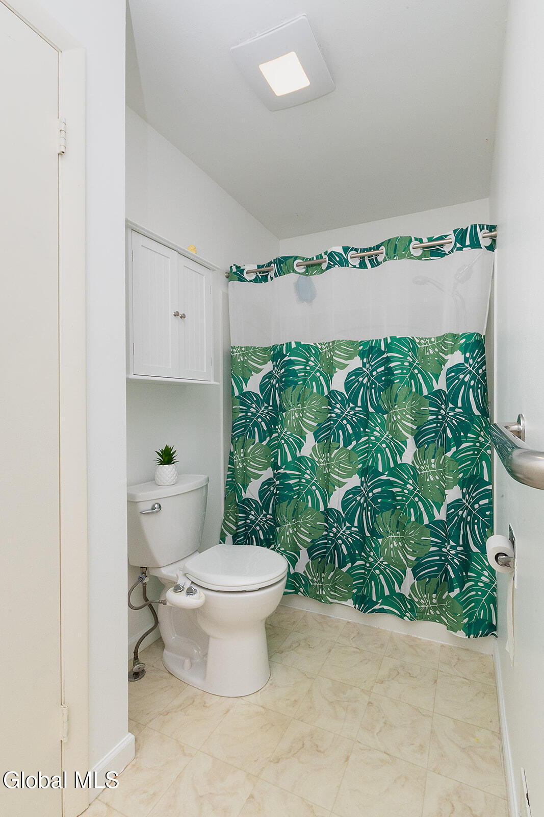 15 Fox Hollow Square Cohoes NY 12047