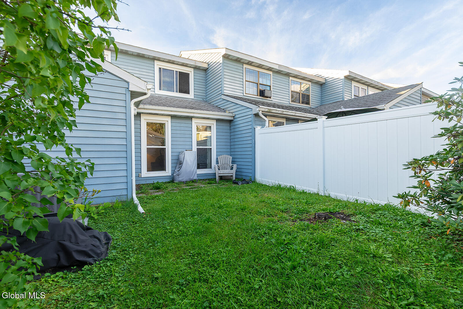 15 Fox Hollow Square Cohoes NY 12047