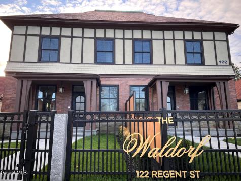 122 Regent Street Saratoga Springs NY 12866