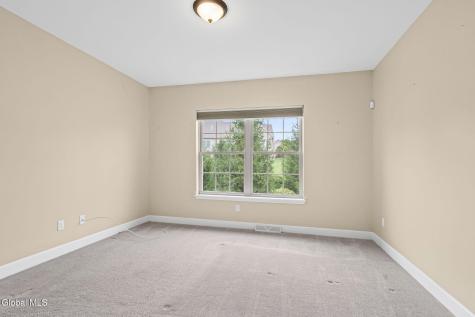 37 Fathers Way Slingerlands NY 12159