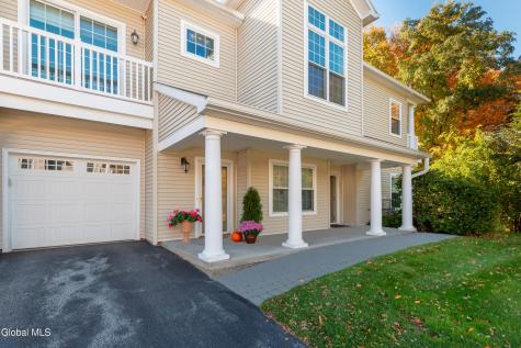 304 Vly Point Drive Niskayuna NY 12309