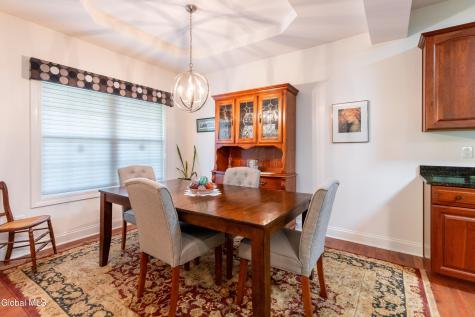 304 Vly Point Drive Niskayuna NY 12309