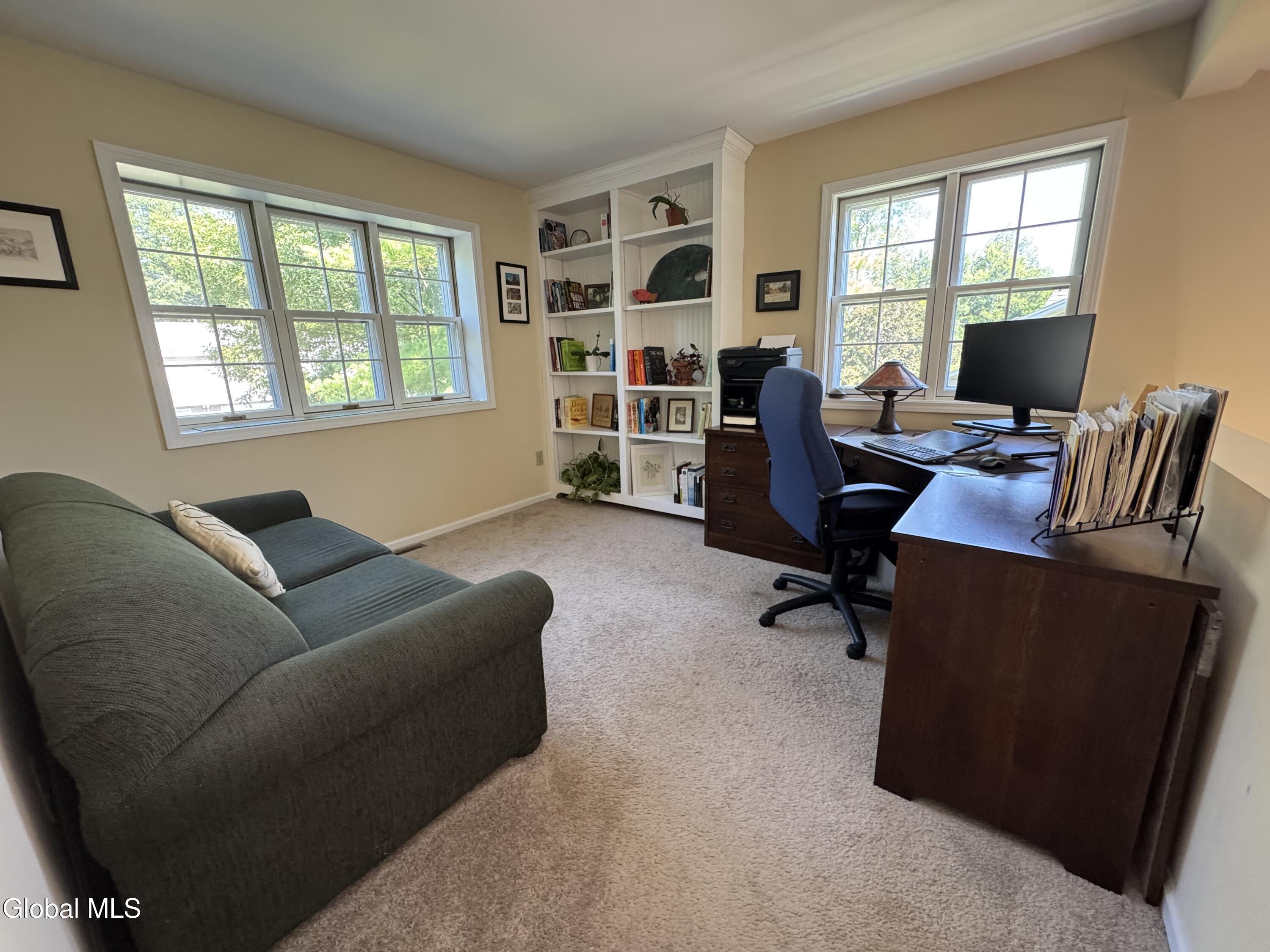 65 Woodside Drive Albany NY 12208
