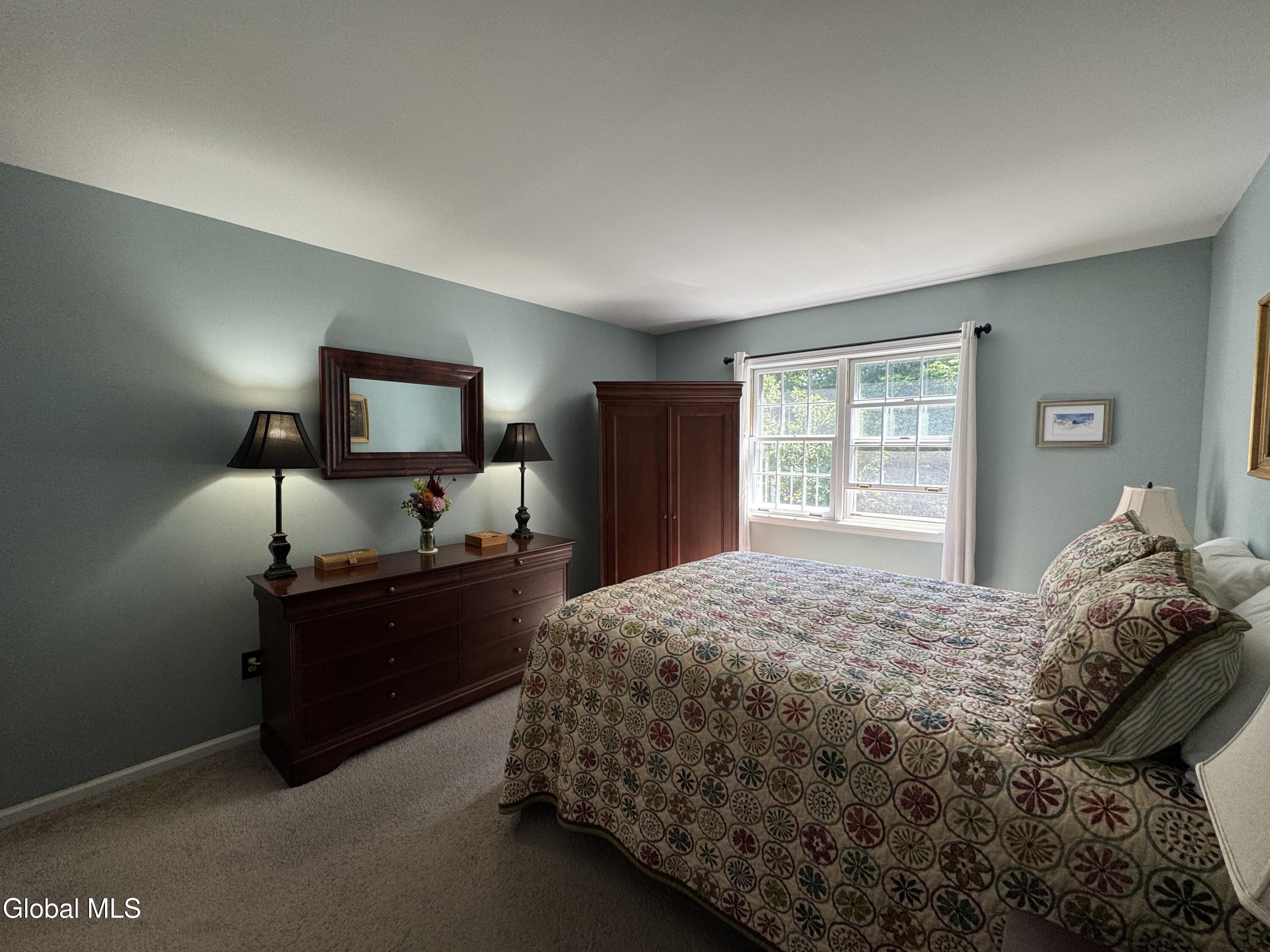 65 Woodside Drive Albany NY 12208