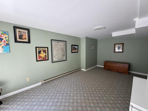 65 Woodside Drive Albany NY 12208
