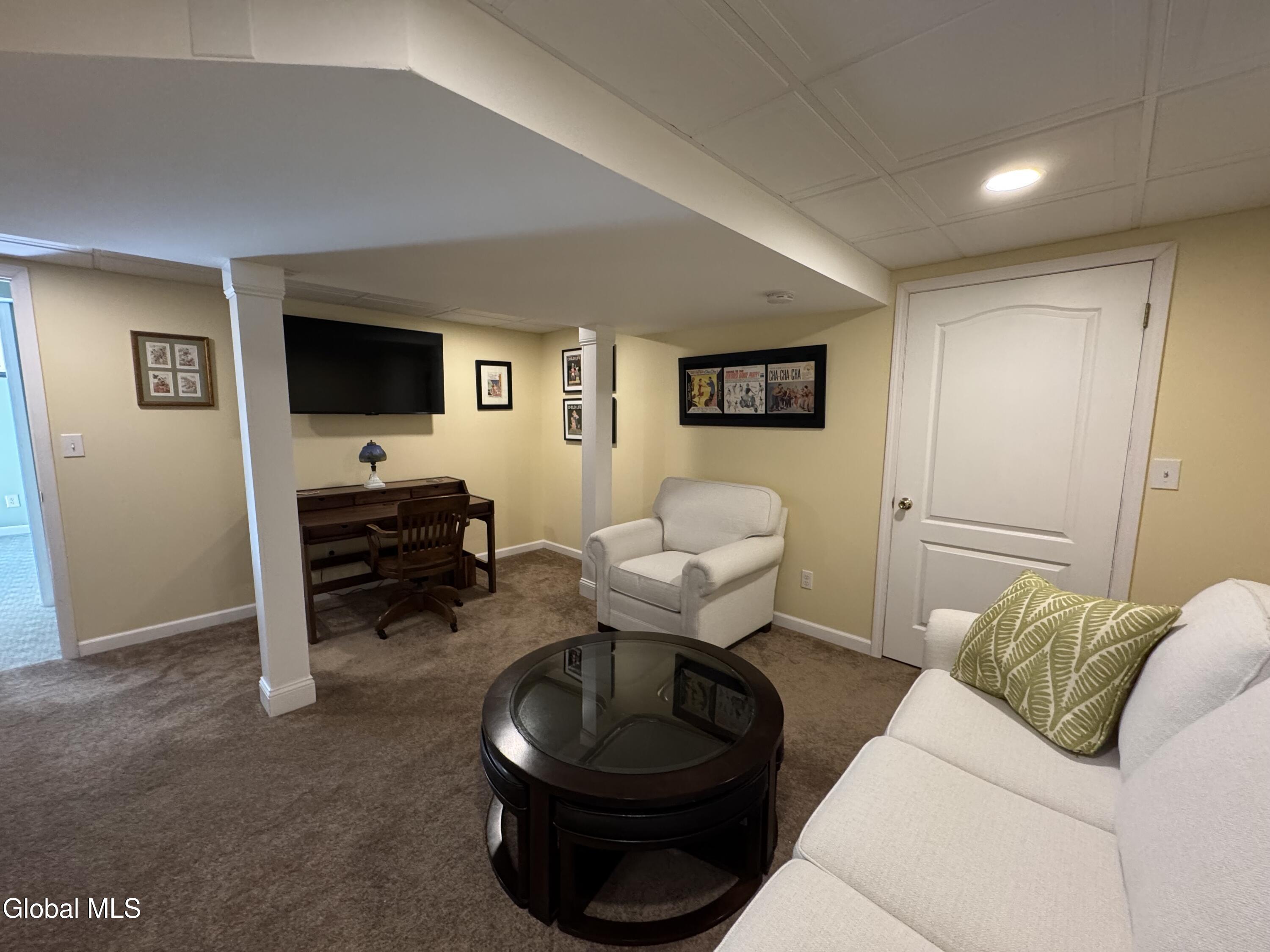 65 Woodside Drive Albany NY 12208