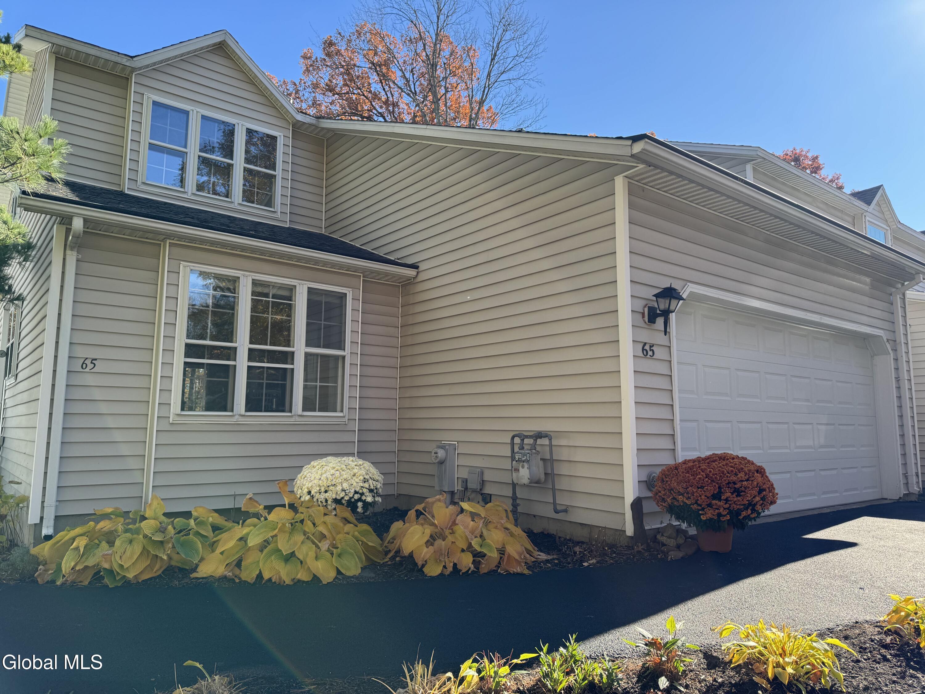 65 Woodside Drive Albany NY 12208