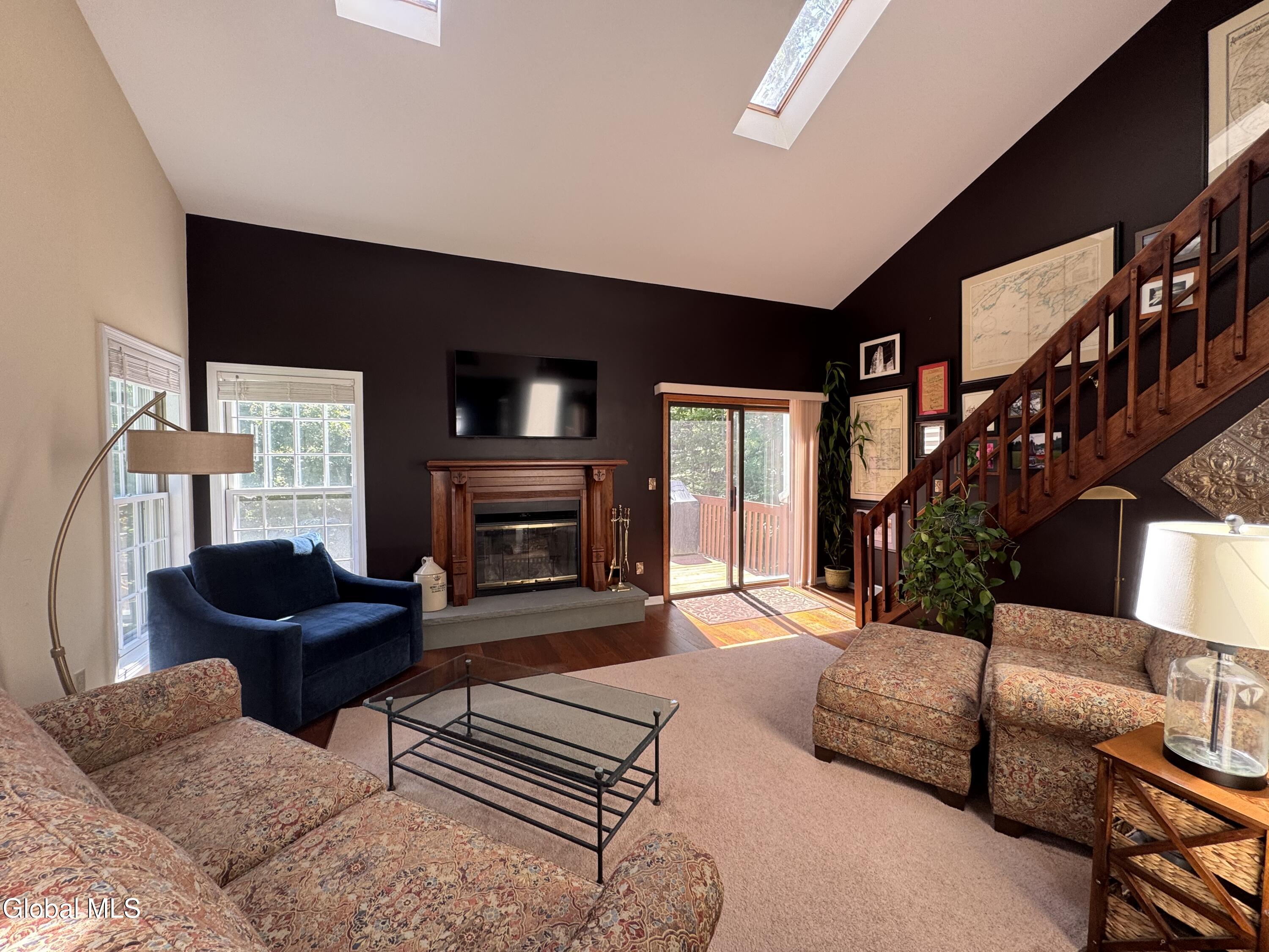 65 Woodside Drive Albany NY 12208