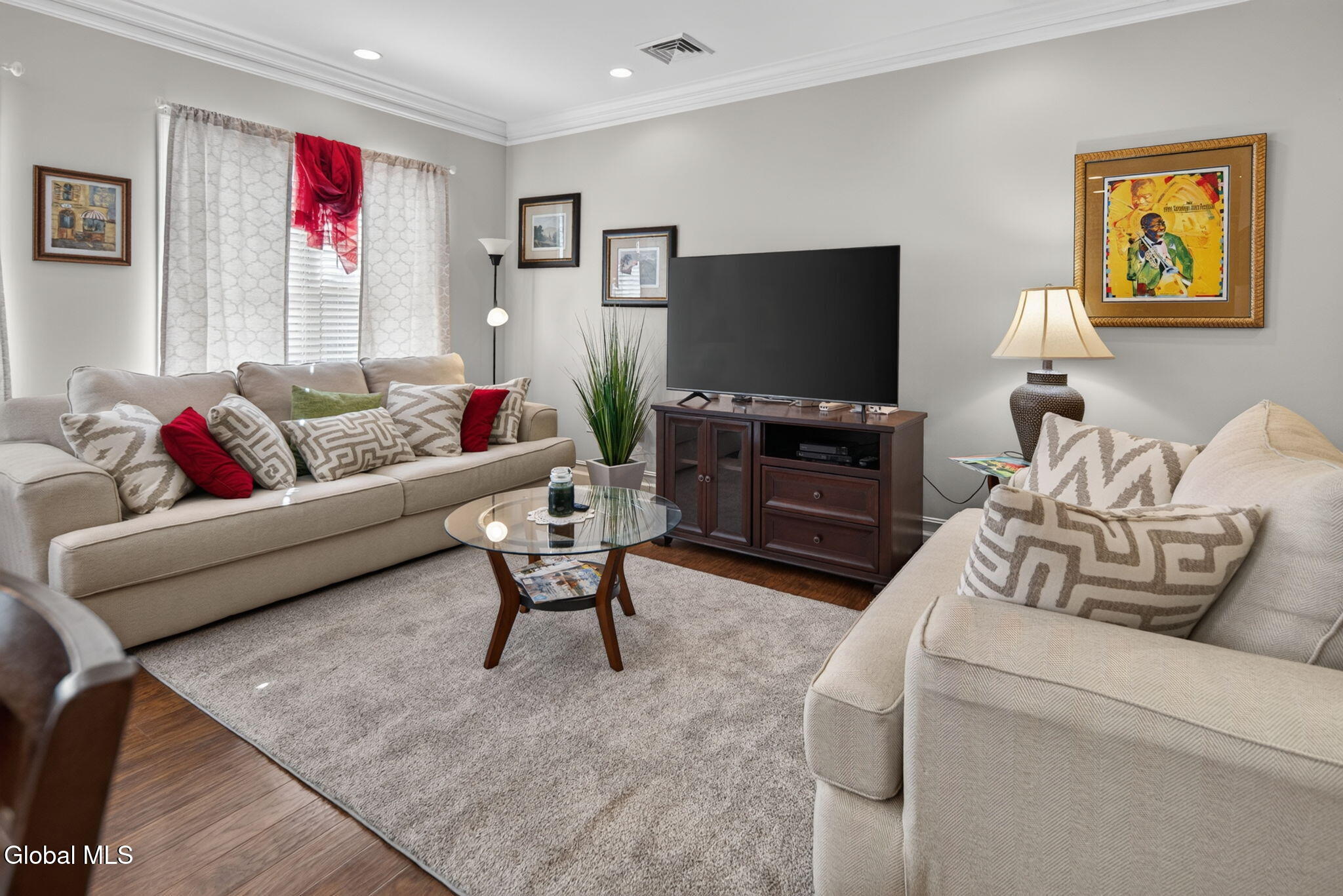73 Saratoga Road Schenectady NY 12302