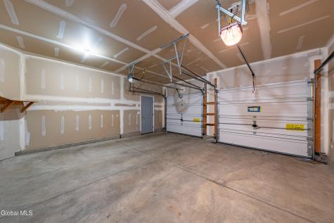 6 Patroon Pointe Drive Rensselaer NY 12144