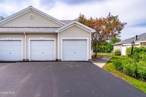 6 Patroon Pointe Drive Rensselaer NY 12144