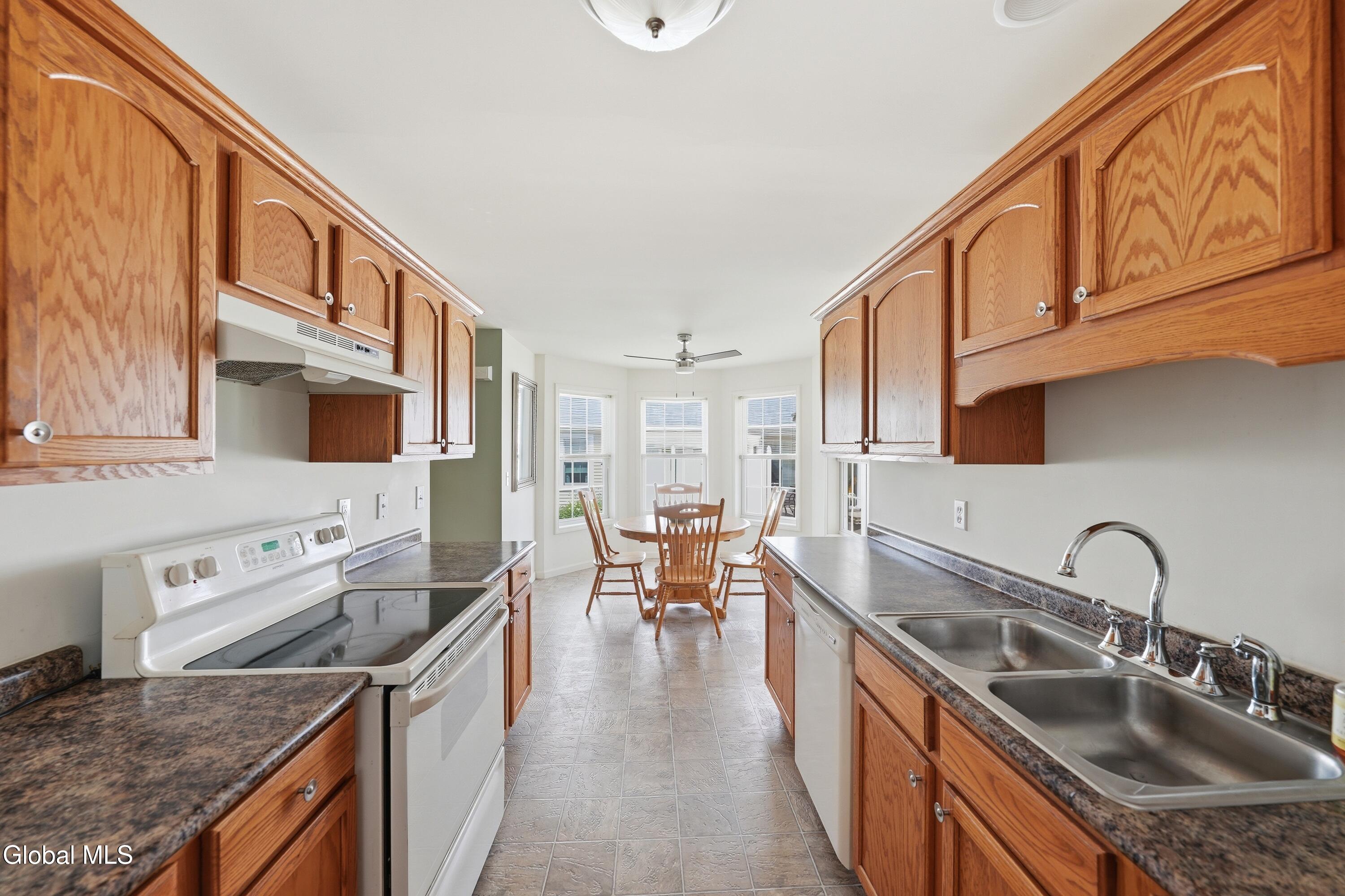 6 Patroon Pointe Drive Rensselaer NY 12144