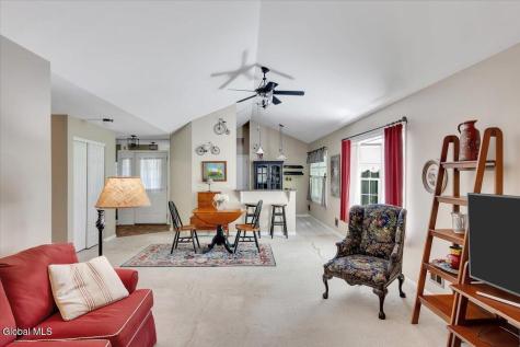 11 Greystone Drive Voorheesville NY 12186