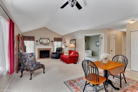 11 Greystone Drive Voorheesville NY 12186