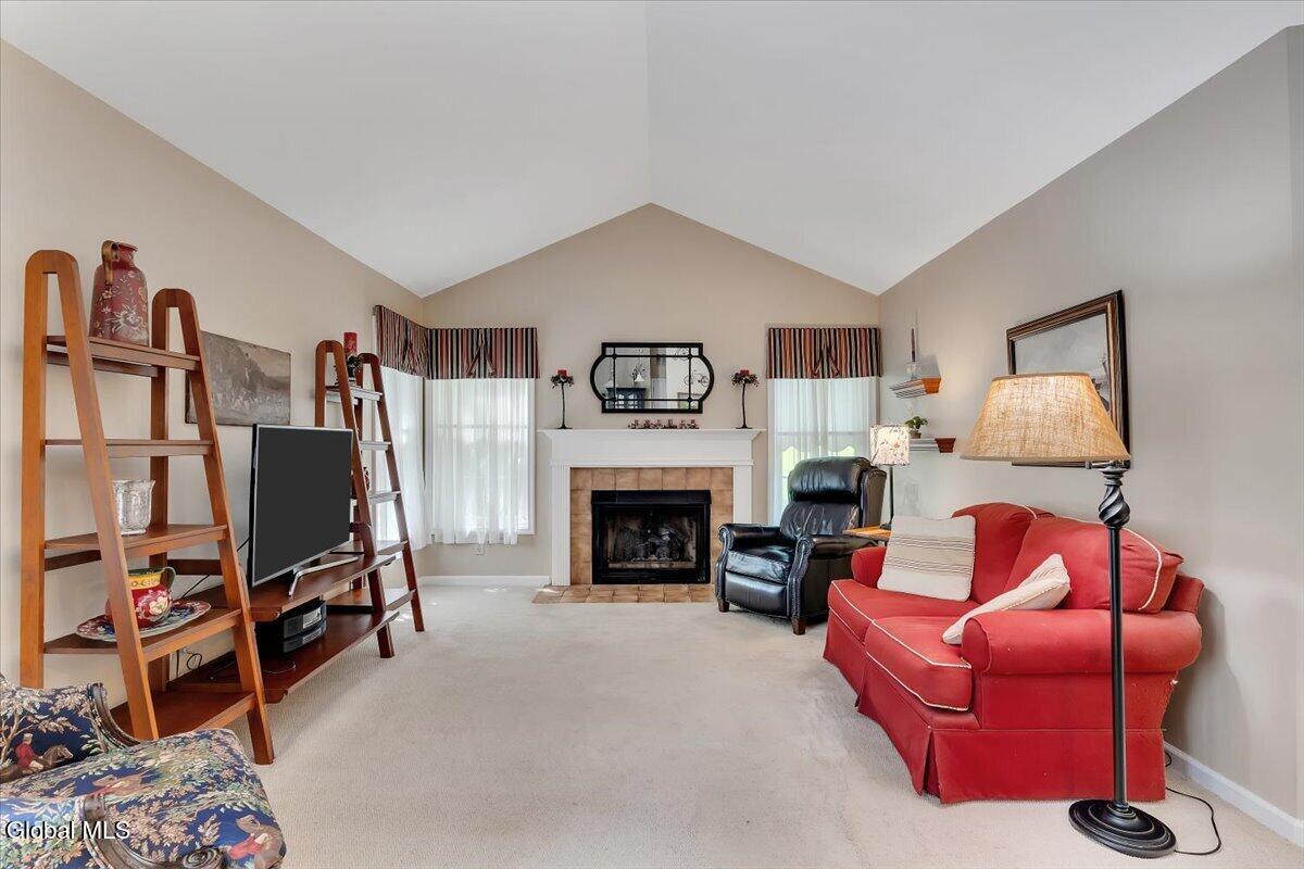 11 Greystone Drive Voorheesville NY 12186