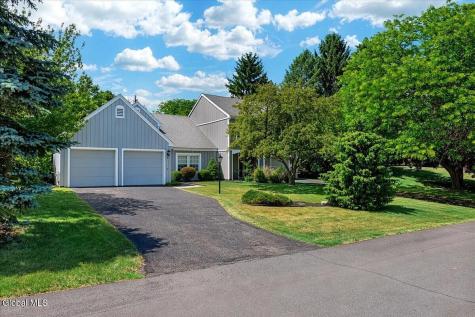 11 Greystone Drive Voorheesville NY 12186